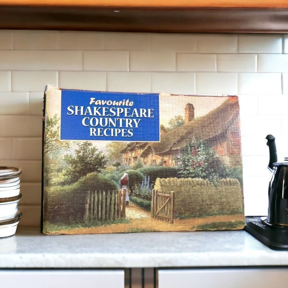 Favourite Shakespeare Country Recipes by Dorothy Baldock Paperback!  Import!